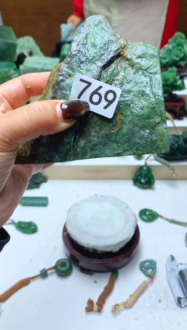 未镶嵌和田玉摆件11