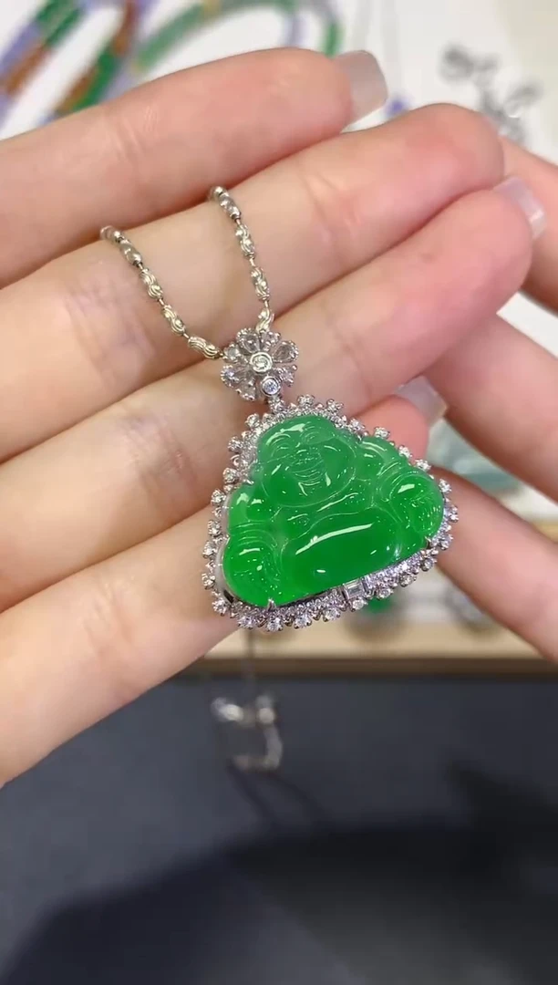 【闪购商品】翡翠颈饰18K金镶嵌团购95