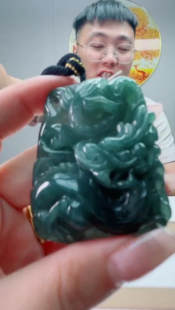 翡翠未镶嵌颈饰11111111111111