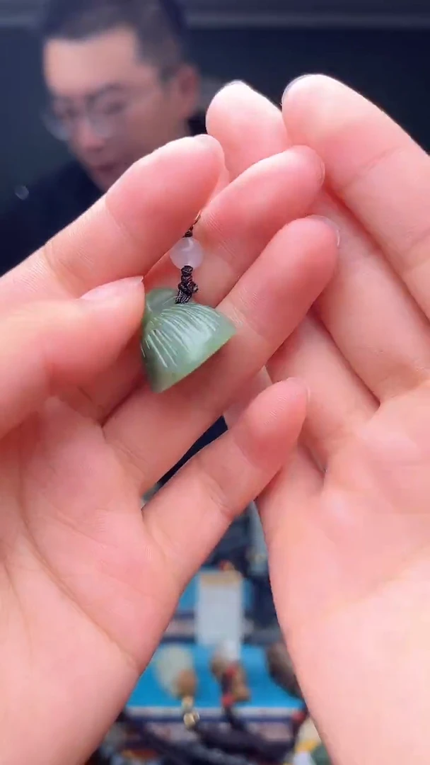 未镶嵌和田玉挂件1