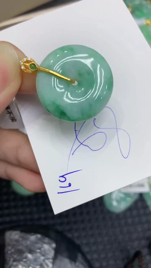 颈饰未镶嵌翡翠缅甸A货翡翠