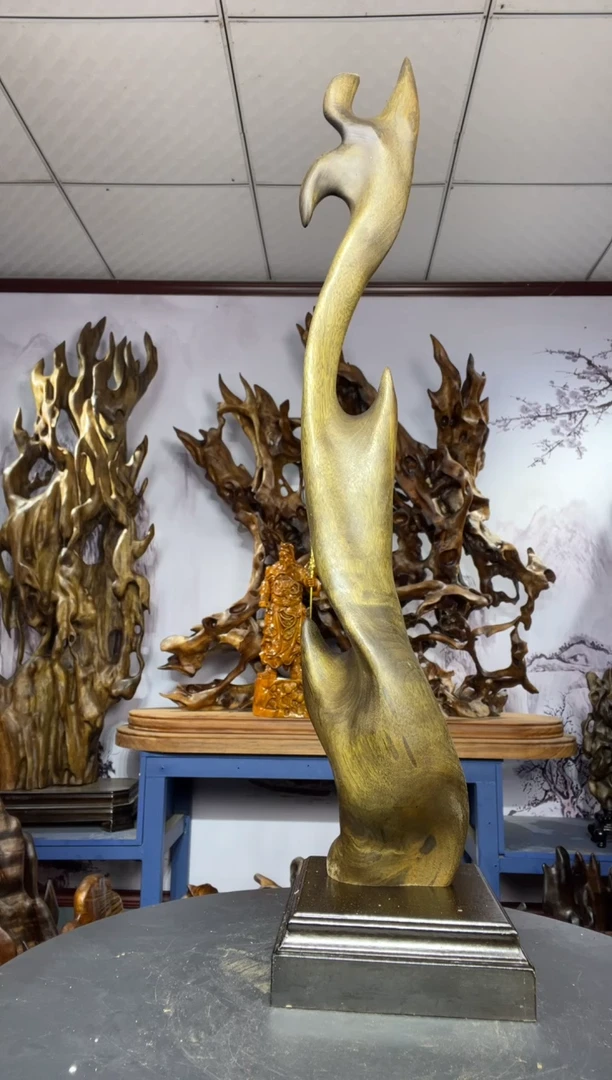 金丝楠木雕款撒****麦金丝楠木工艺品摆件