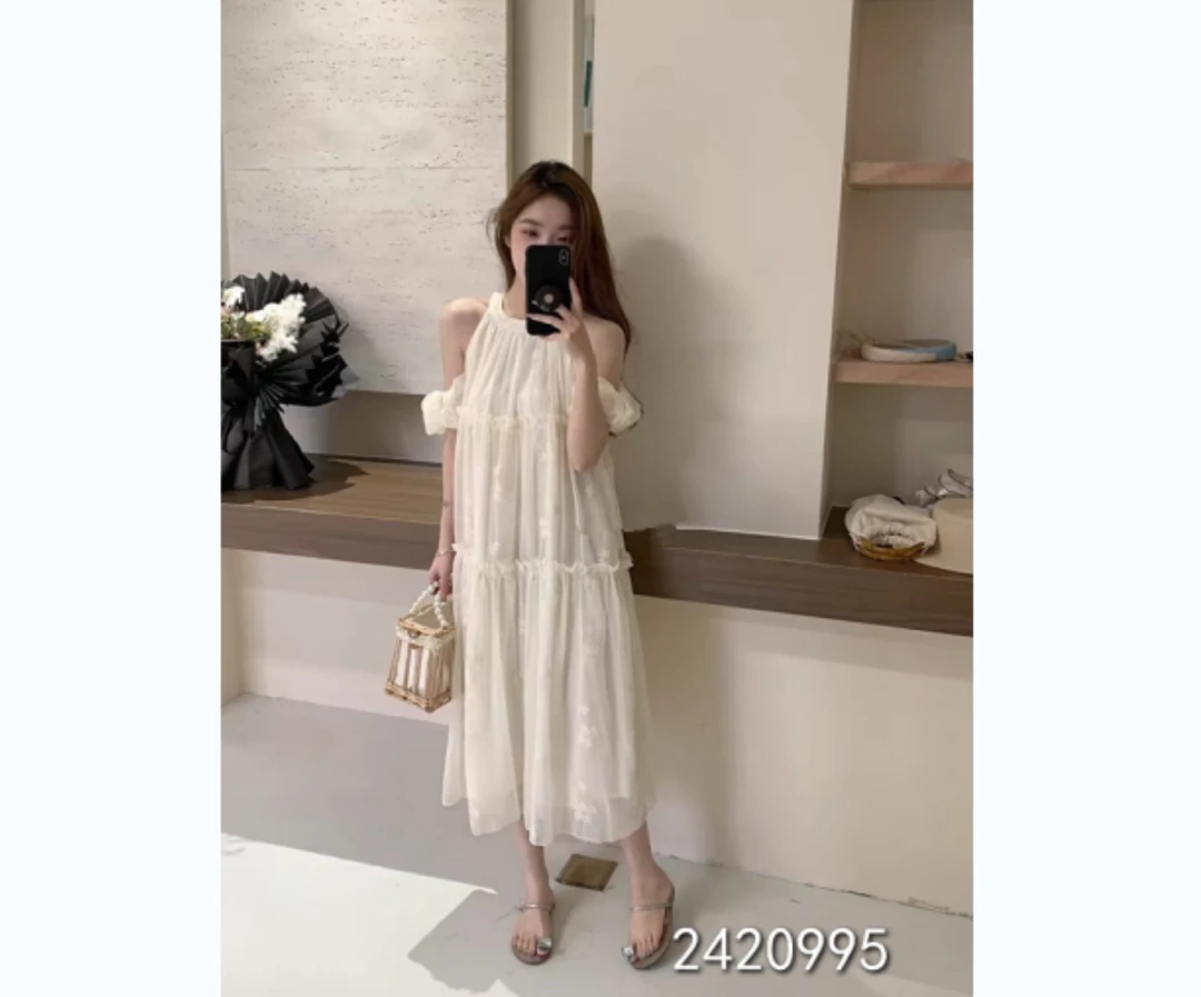 小妳XiaoNi———（夏款露肩连衣裙2420995）