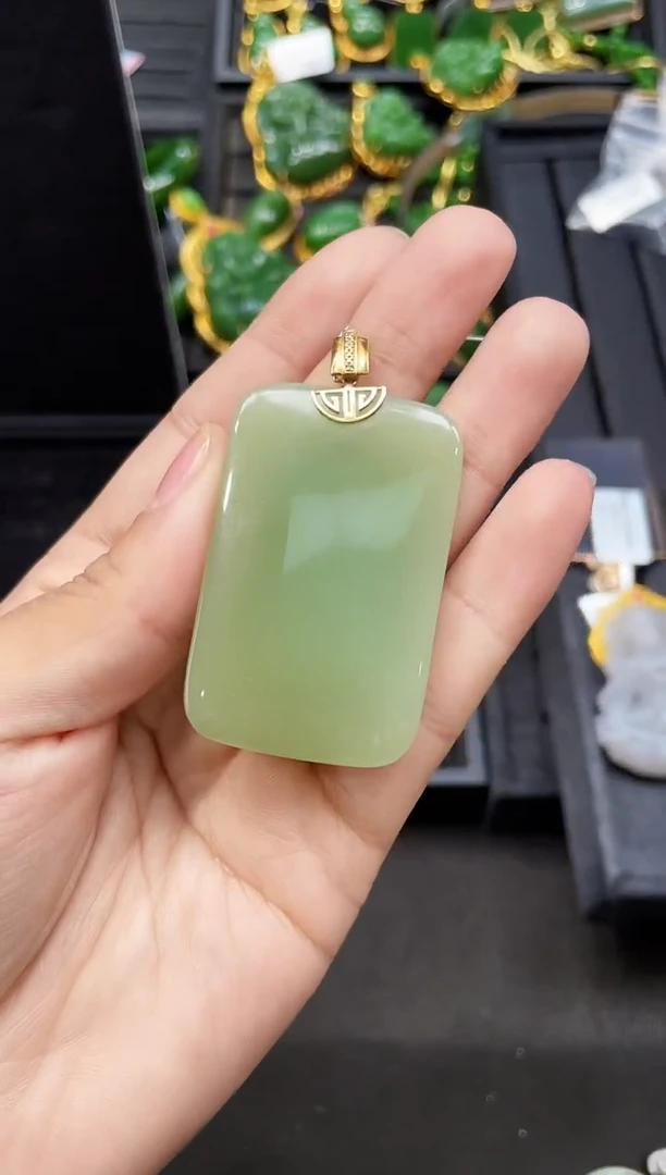 【闪购商品】和田玉吊坠18K金镶嵌  多样性发一