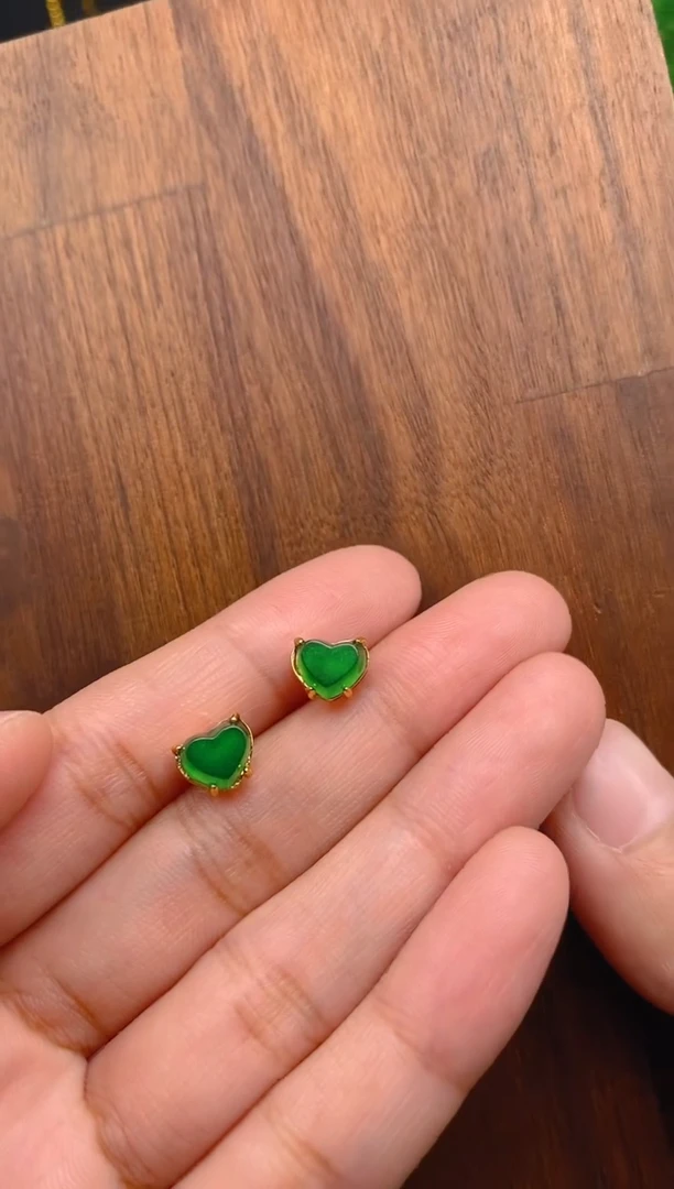 【闪购商品】翡翠耳饰银S925镶嵌爱心耳饰