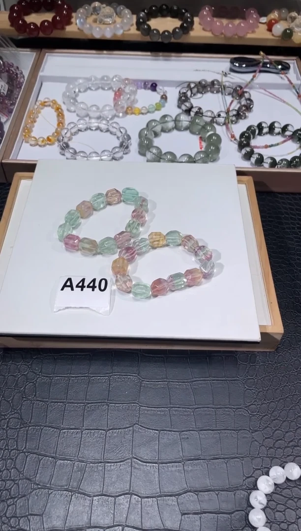 水晶手链未镶嵌A440彩萤石手链多样性发一