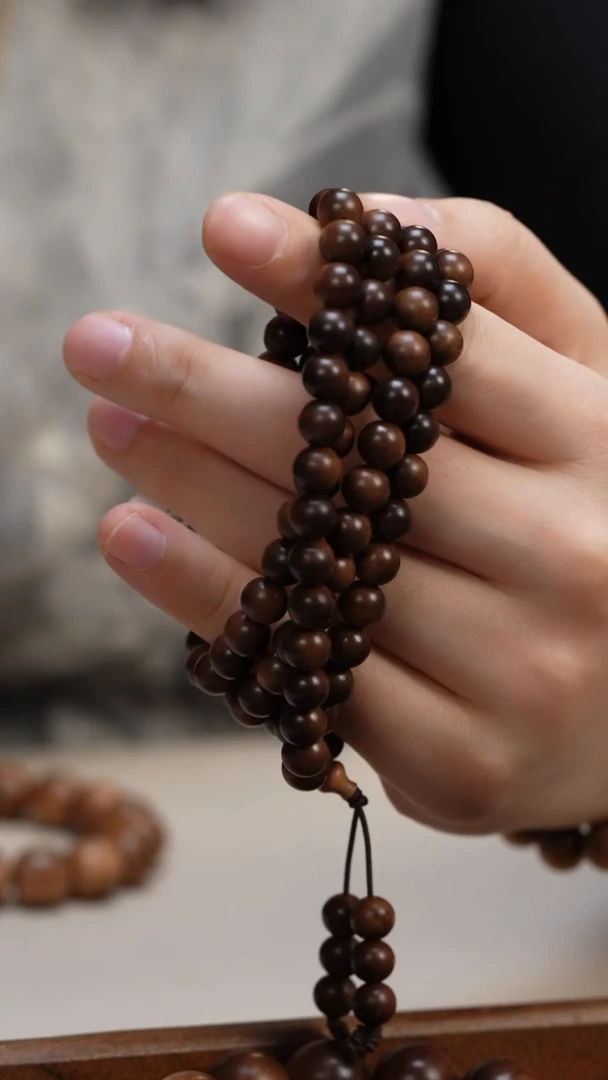 檀香木手串/手链老山檀香0.8圆珠多圈108颗高山