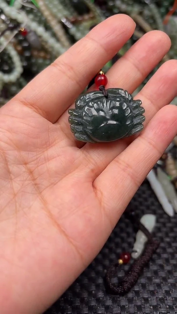 和田玉未镶嵌颈饰1