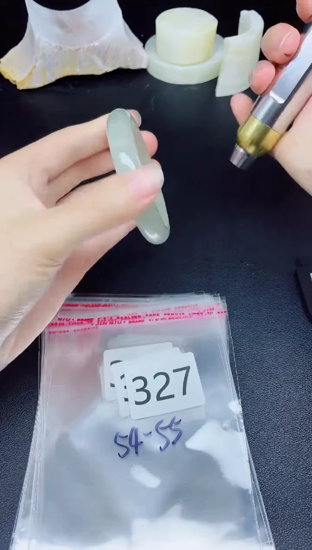 未镶嵌手镯翡翠327
