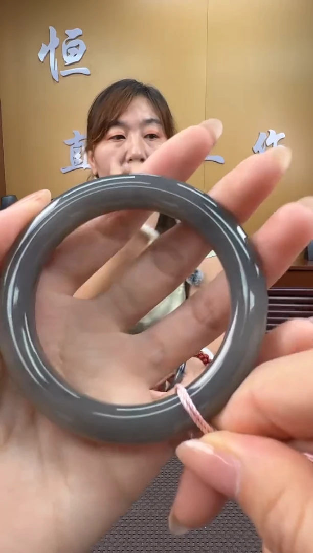 颈饰未镶嵌和田玉手镯56