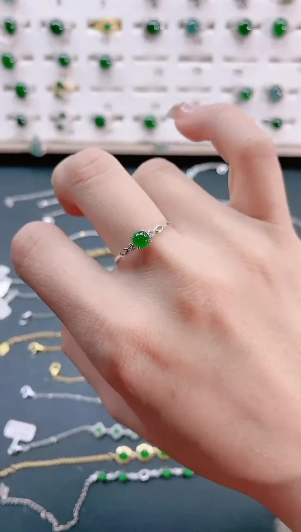 【闪购商品】翡翠戒指银S925镶嵌天然翡翠