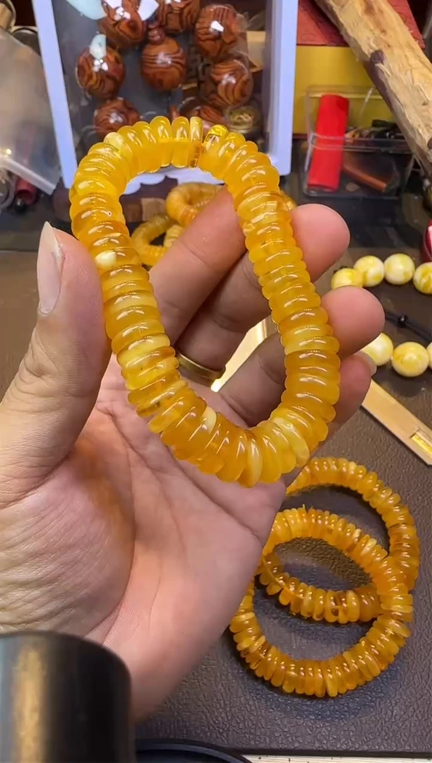 未镶嵌蜜蜡手链蜜蜡药片单圈12mm+23g左右