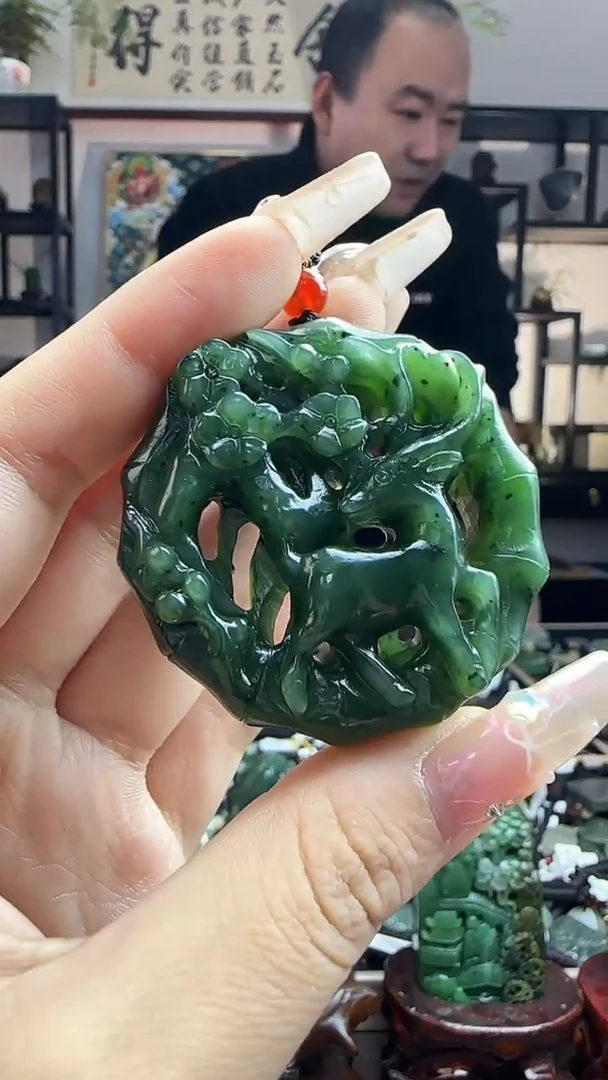 颈饰未镶嵌和田玉一鹿有你多样性发其一