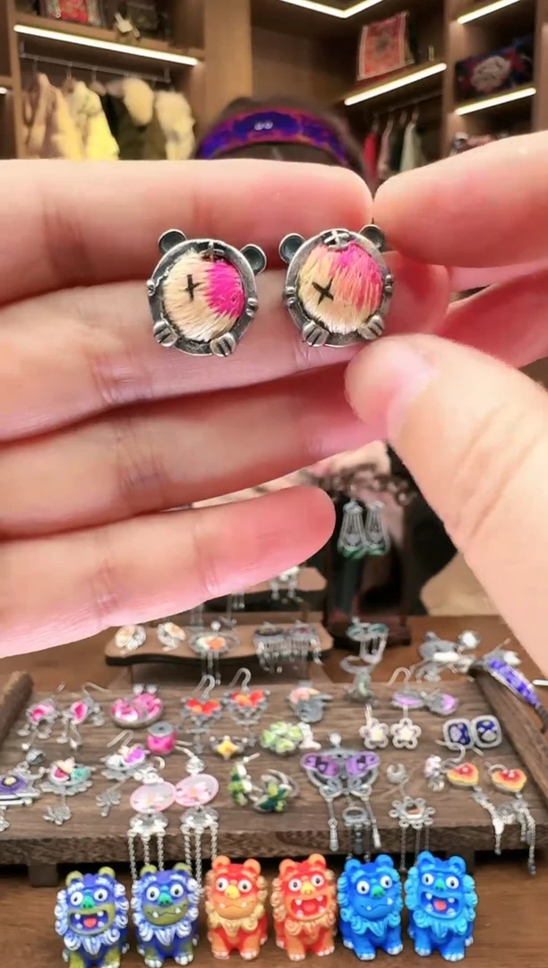 【闪购商品】织绣185黔东南苗族刺绣