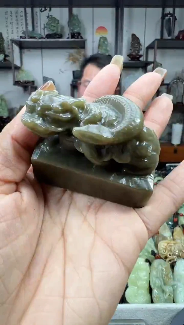 未镶嵌和田玉把件150