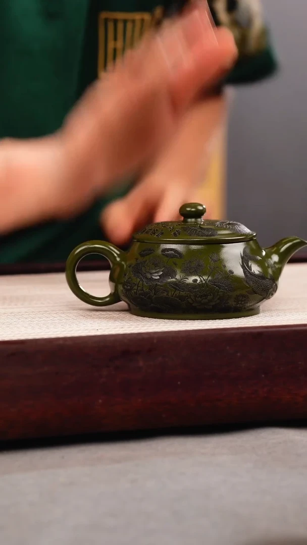 茶壶紫砂绿泥 明炉 刻鱼