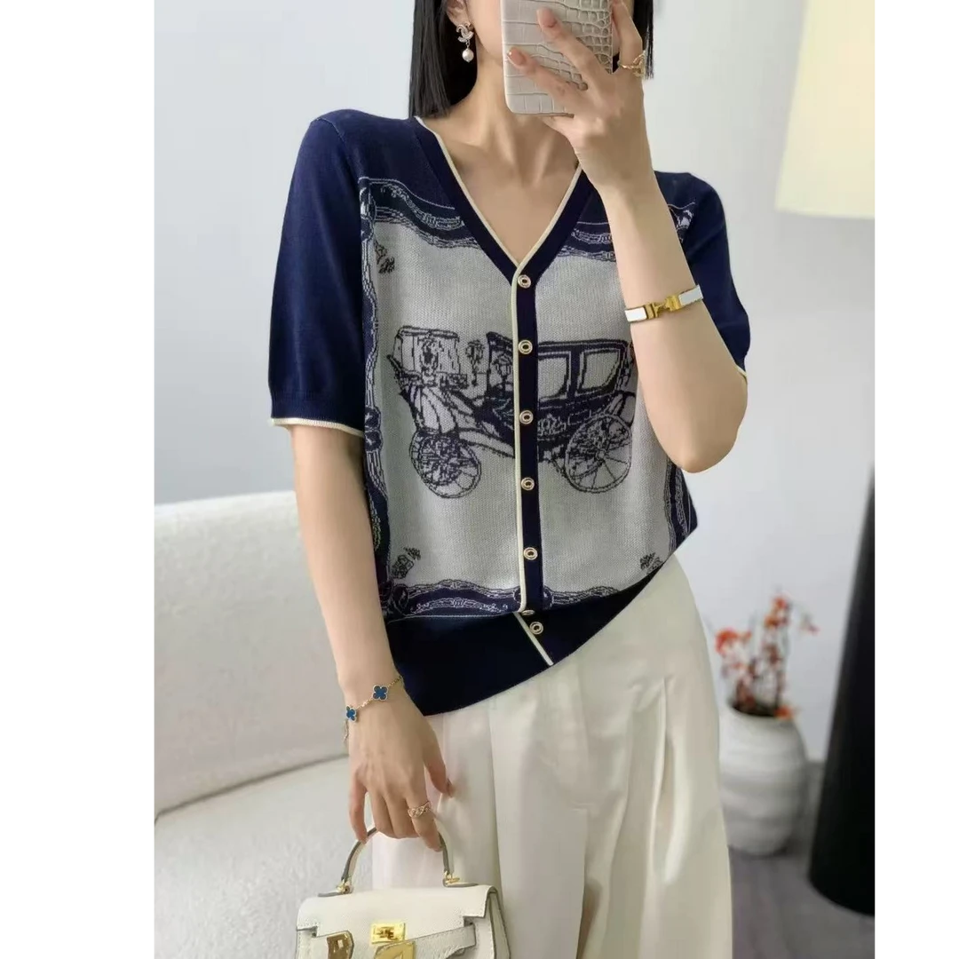 2025复古提花气质V领马车图案提花时尚针织衫1215-1