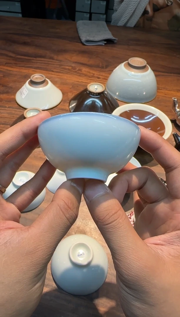 刘钦莹 青釉 罗汉杯