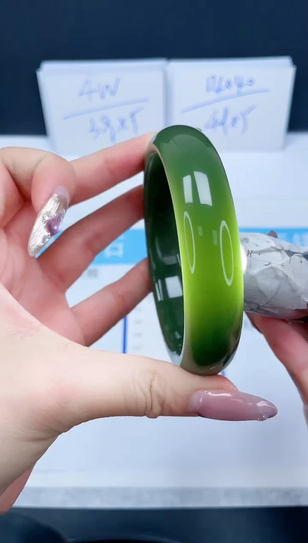 【闪购商品】石英质玉手镯未镶嵌421-59