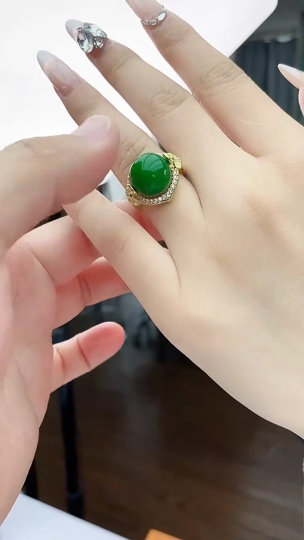 翡翠戒指14K金镶嵌J1戒指