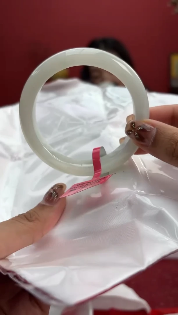 【闪购商品】翡翠手镯未镶嵌7手镯