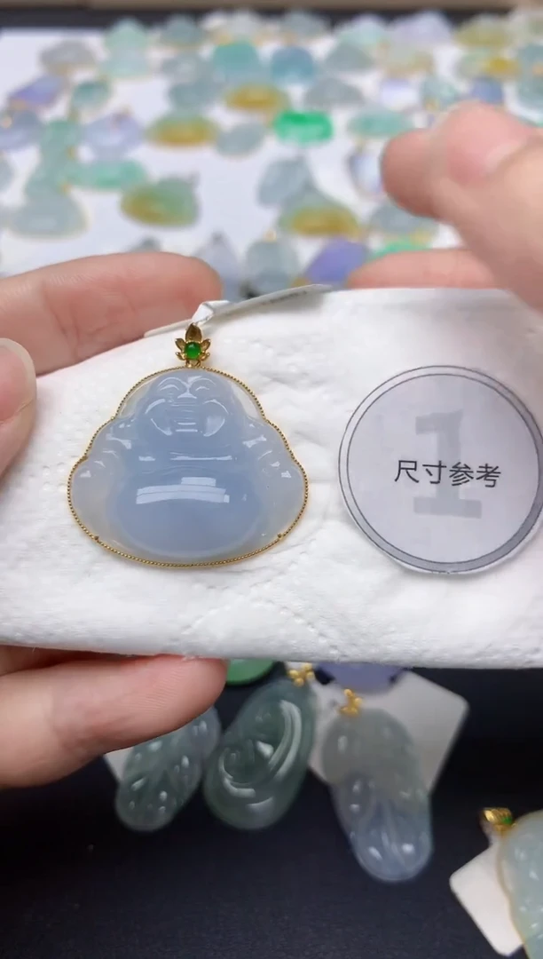 翡翠18K金镶嵌颈饰天然缅甸A货翡翠