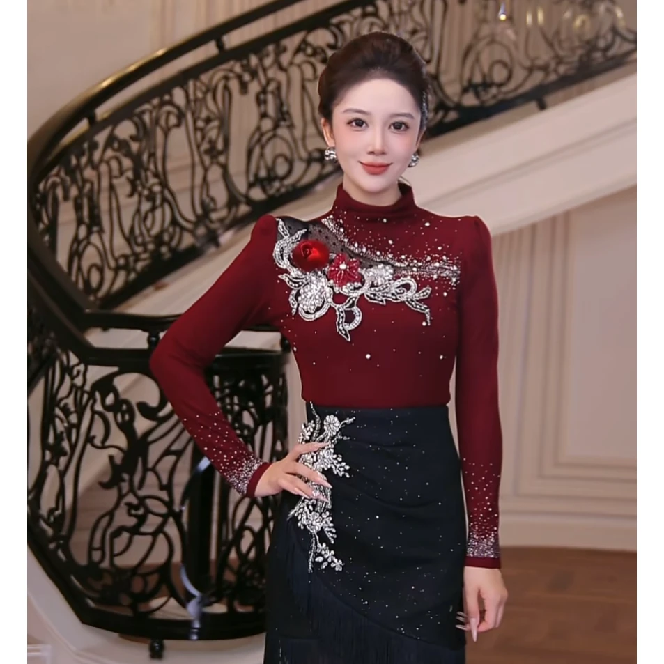 【芙娜妮】圆领重工刺绣长袖保暖2025针织衫女樱桃红上衣F2531142A