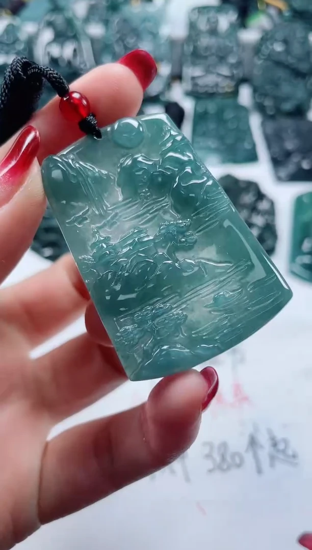 【闪购商品】翡翠颈饰未镶嵌