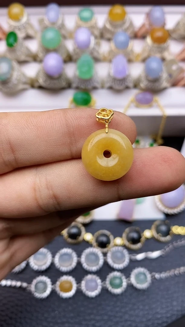 翡翠未镶嵌颈饰福利0016