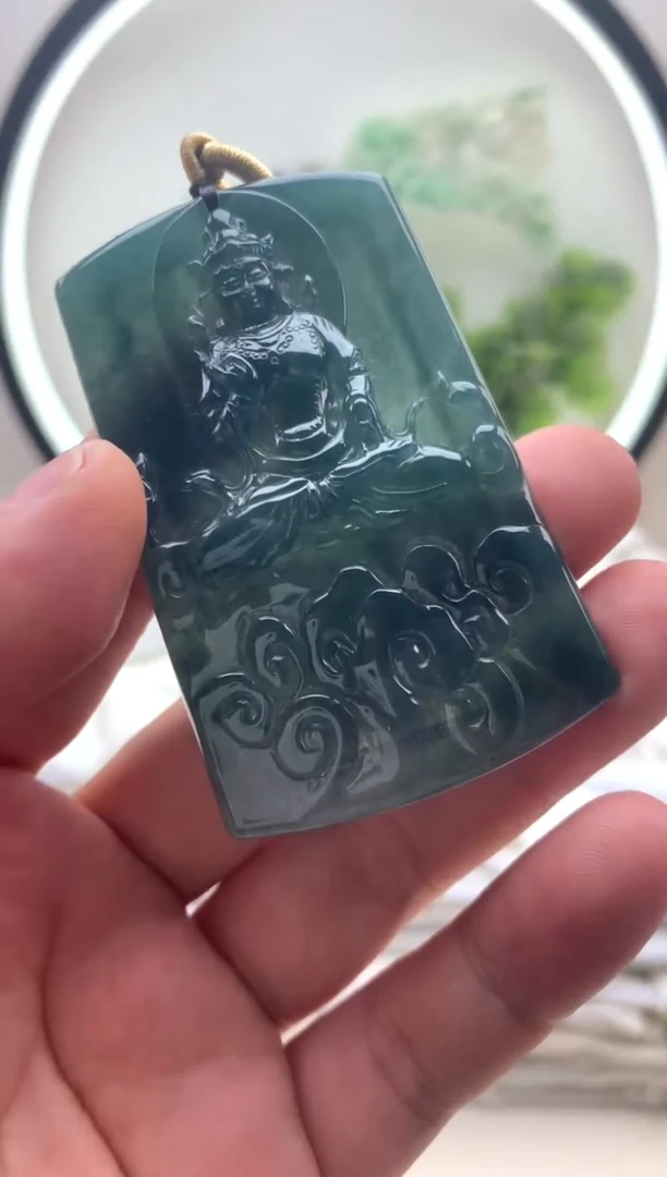 颈饰未镶嵌翡翠大势至