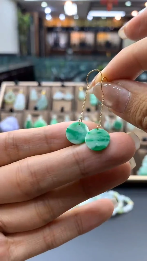 翡翠18K金镶嵌耳饰洁*无事牌买断不退不换有纹介意慎拍