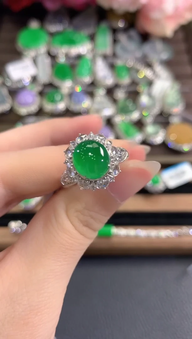 18K金镶嵌戒指翡翠c184