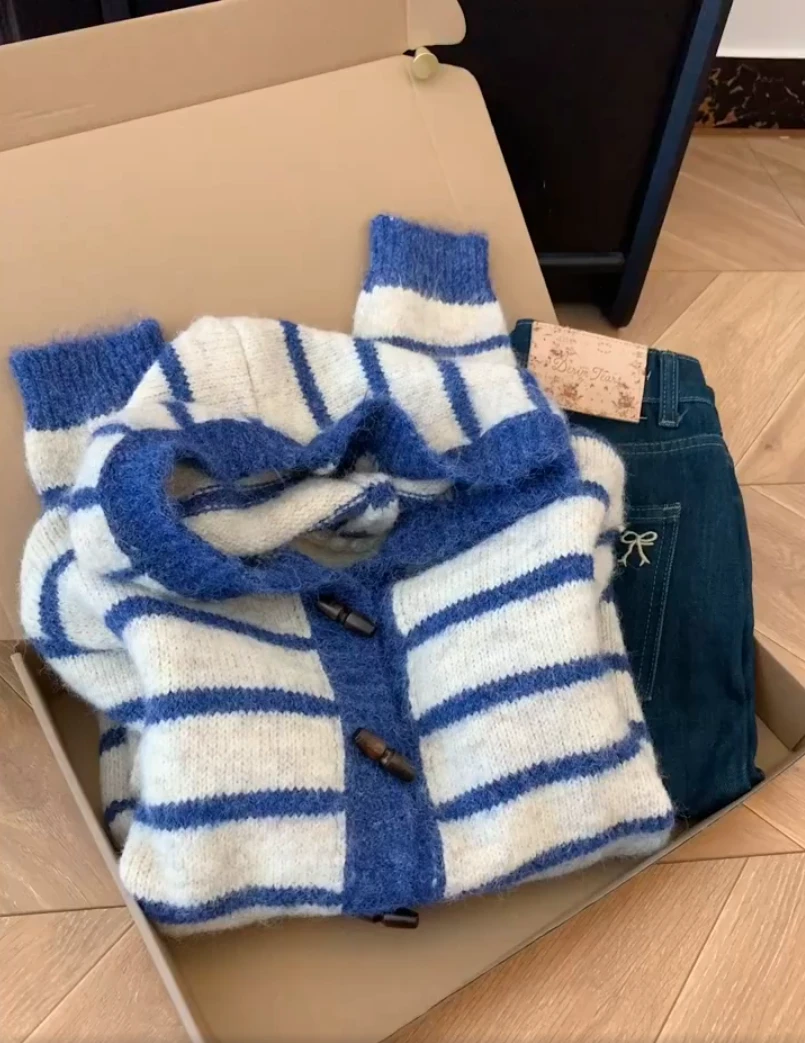 2025高端爆款法式秋冬新款休闲条纹连帽针织开衫毛衣外套女上衣