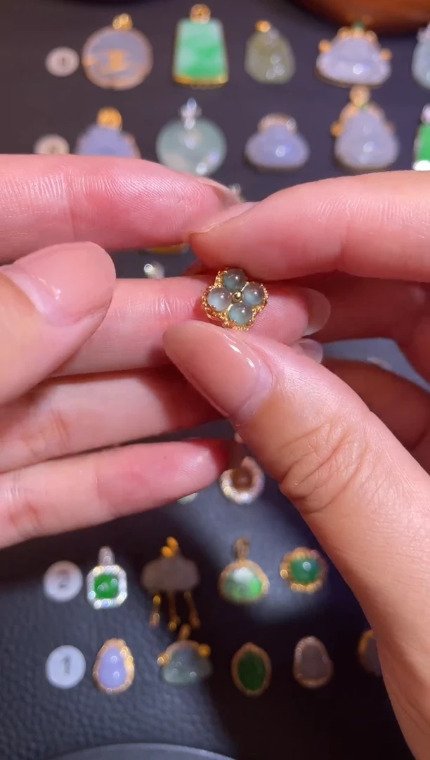 颈饰银S925镶嵌翡翠a货翡翠