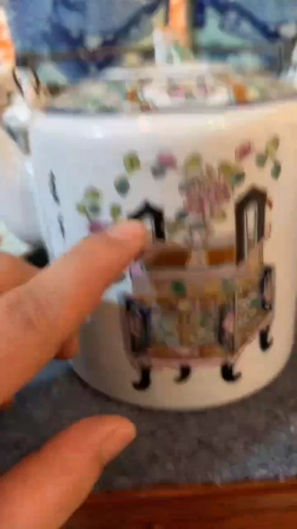 摆件瓷摆件瓷摆件钟鼎大水壶