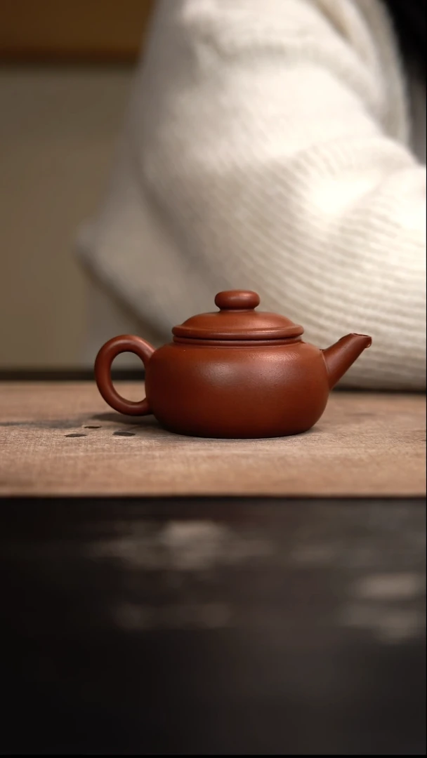 【闪购商品】紫砂茶壶巨轮珠紫泥105cc