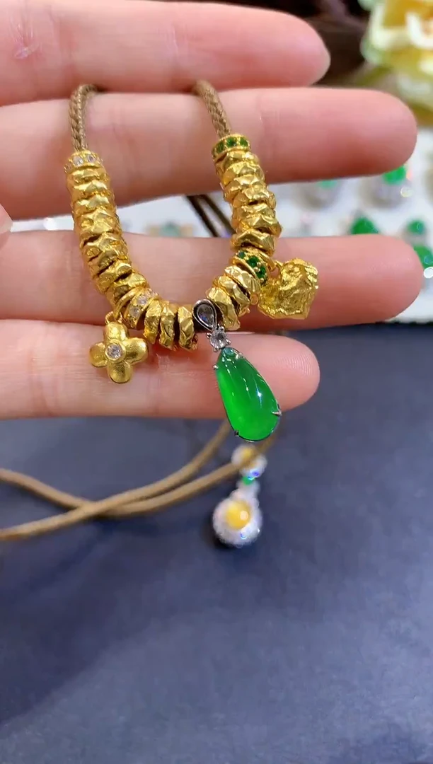 吊坠(不含链)18K金镶嵌翡翠A29