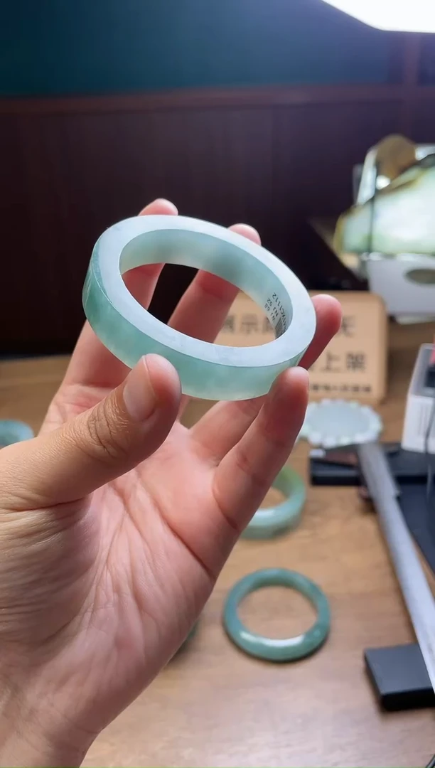 【闪购商品】定制翡翠手镯未镶嵌定制