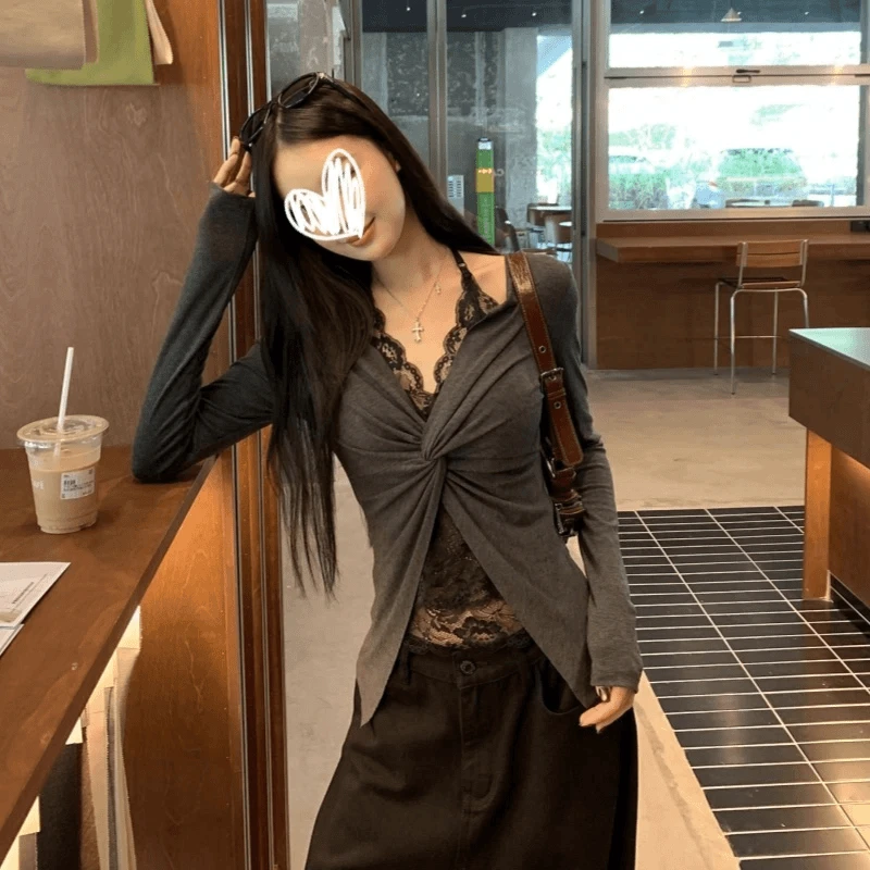 法式纯欲风蕾丝拼接纽结长袖t恤女早秋收腰显瘦假两件打底衫上衣