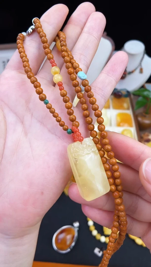 琥珀未镶嵌珠宝奇石柒月