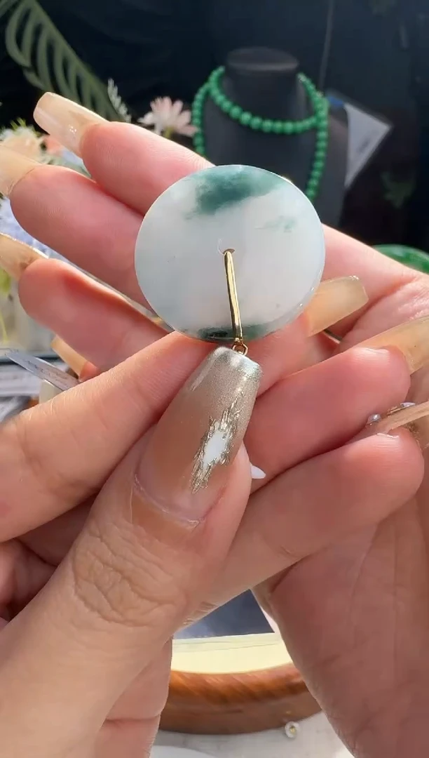 【闪购商品】翡翠颈饰18K金镶嵌挂件