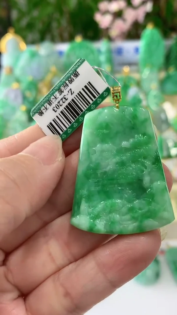 【闪购商品】翡翠颈饰18K金镶嵌挂件