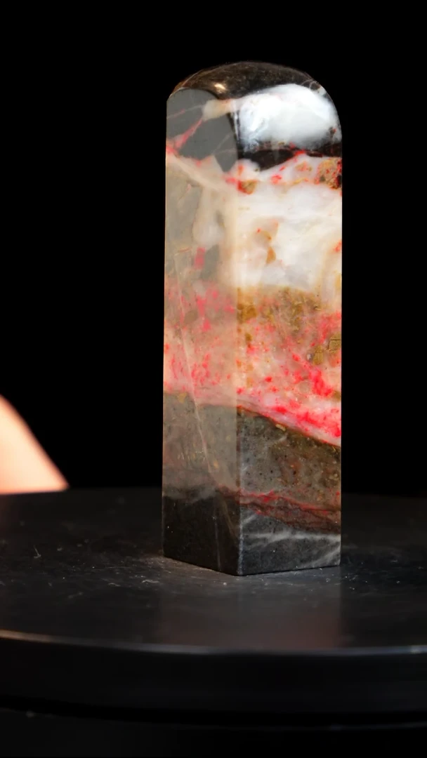 鸡血石刘关张鸡血石