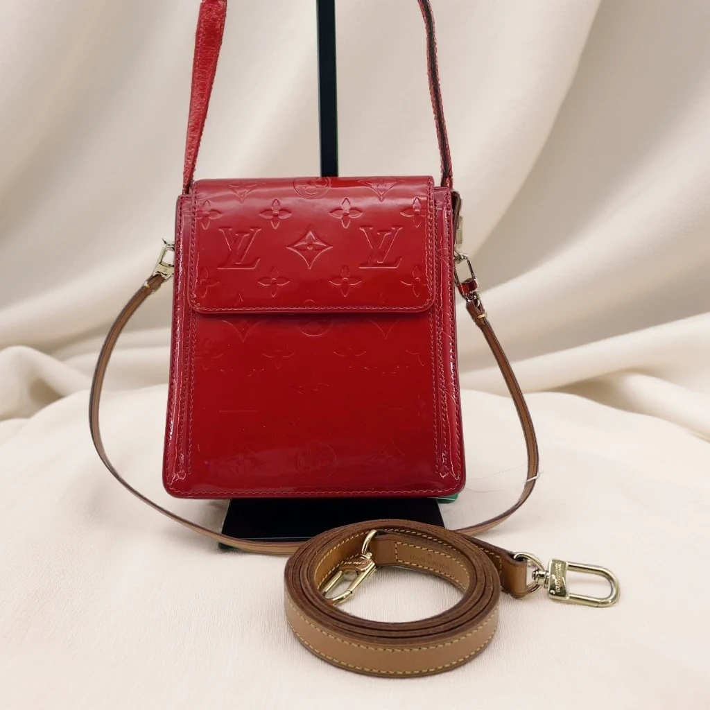 95新 LouisVuitton/路易威登  红色压花单肩包 1685 8980