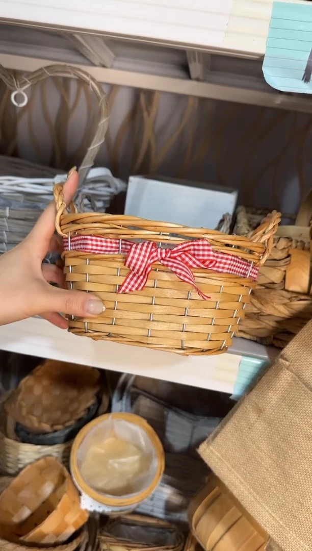 微瑕捡漏 柳编双耳蝴蝶结篮子