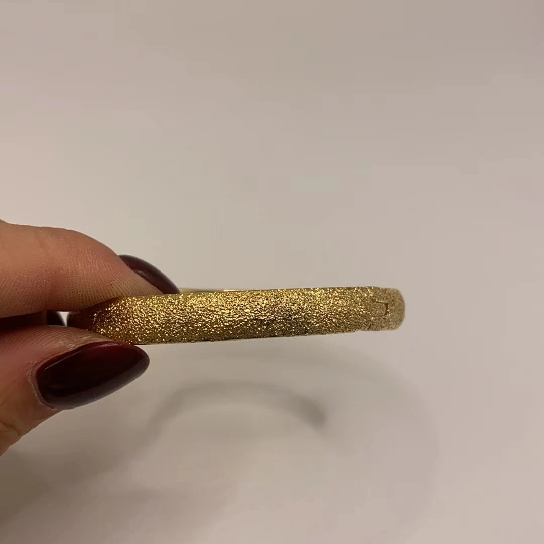 精选轻奢手镯b188