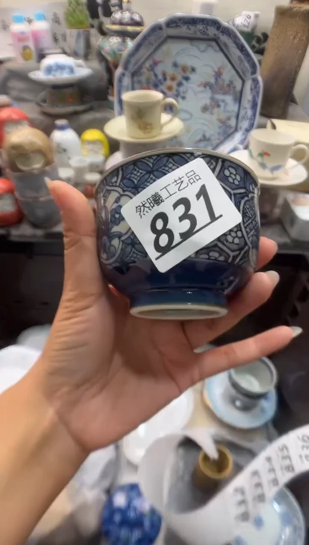 瓷片萌****)831