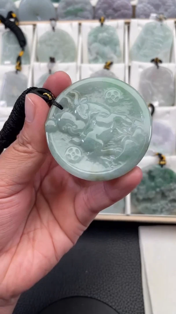 颈饰未镶嵌翡翠天然缅甸翡翠A货331