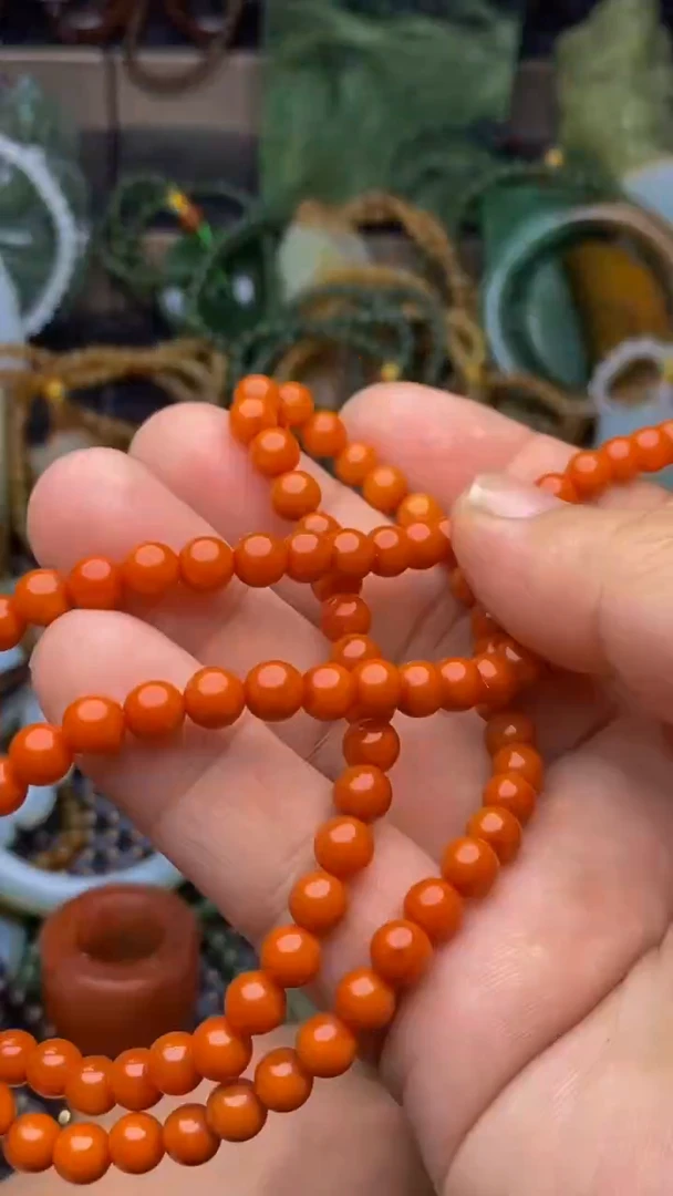 未镶嵌颈饰玛瑙/玉髓小**年1