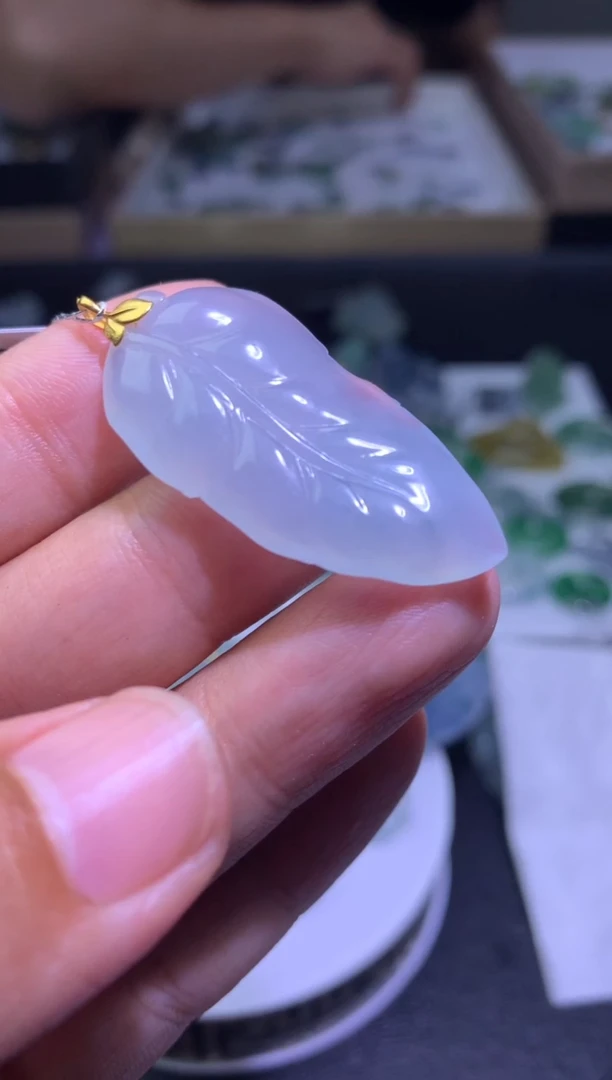 颈饰未镶嵌翡翠净货